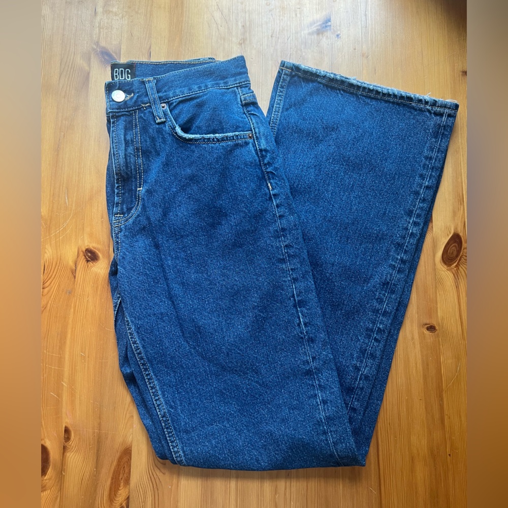 Bootcut blue jeans